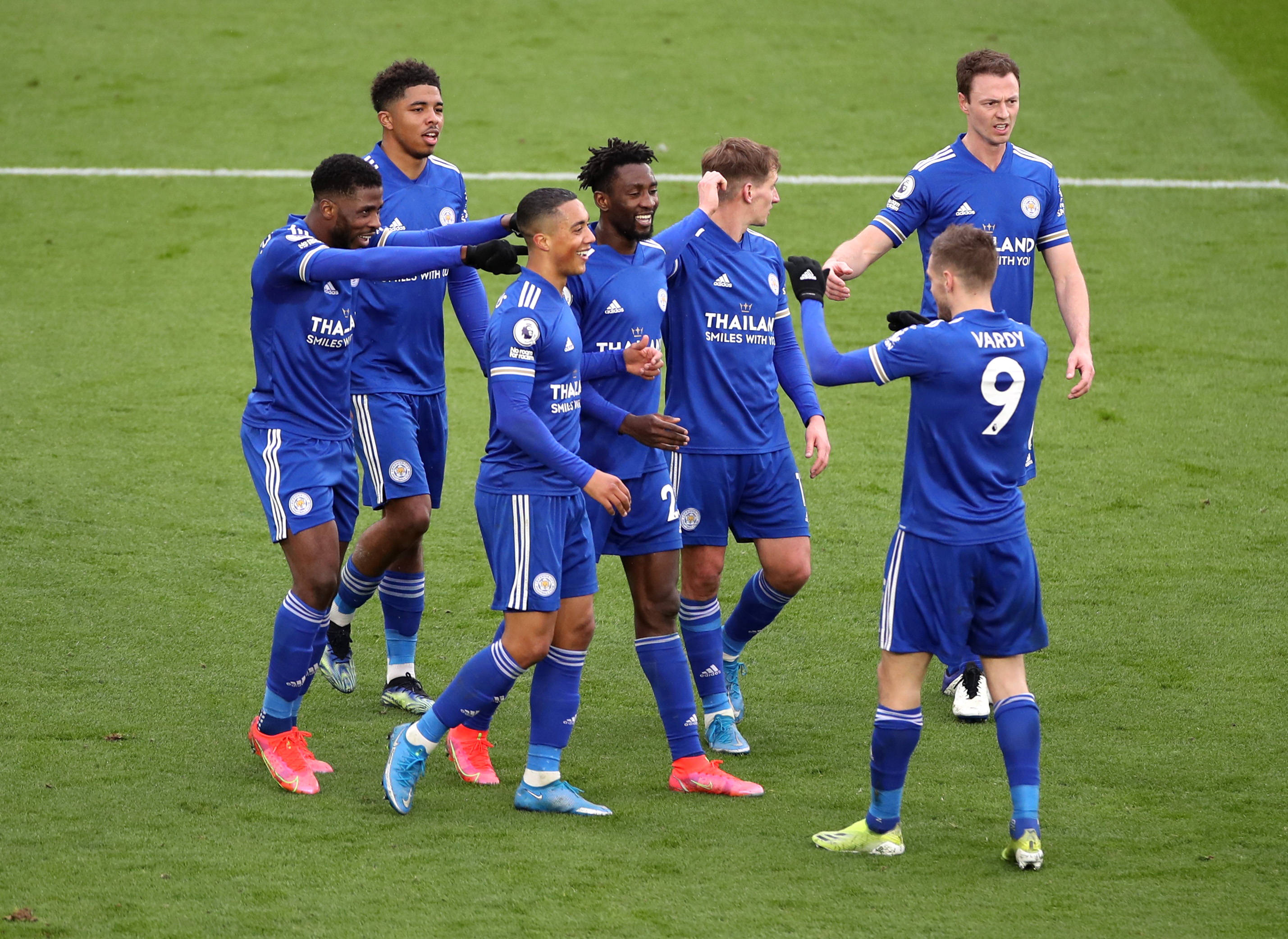 由于汉密尔 由于汉密尔