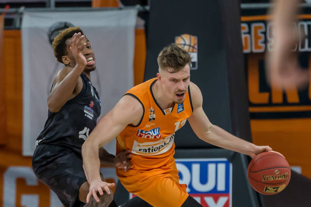 络的重要拼 络的重要拼