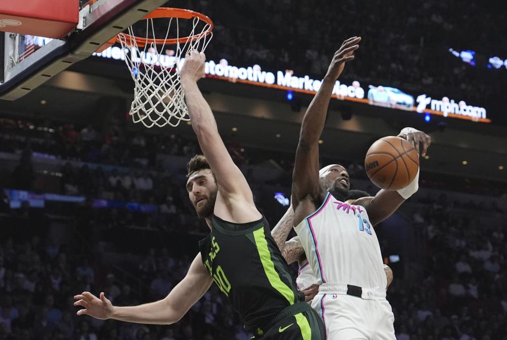 可以看到巴 可以看到巴