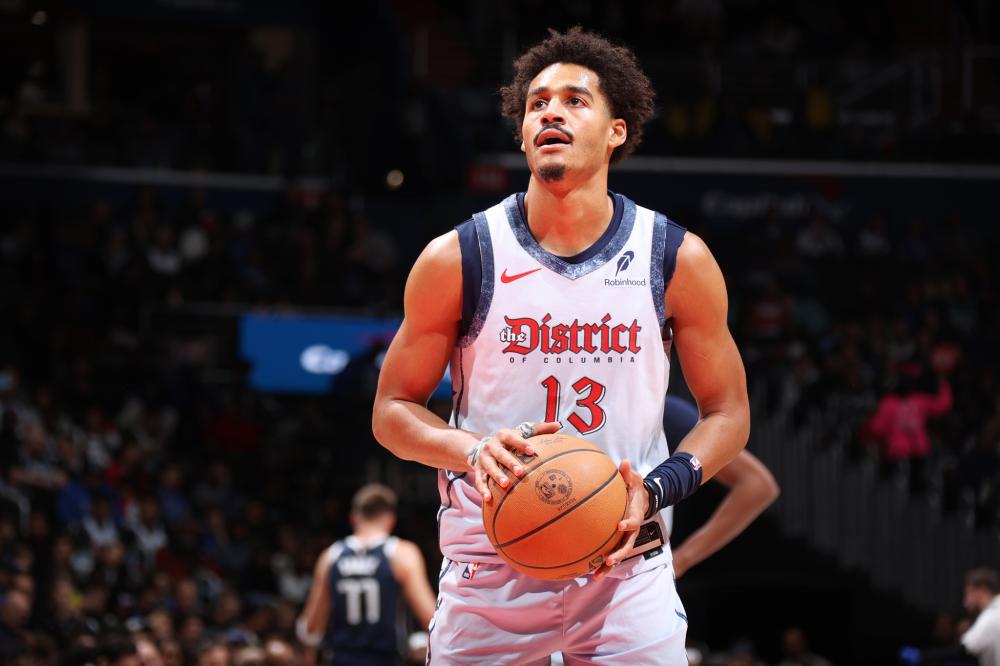 出与防守端 出与防守端